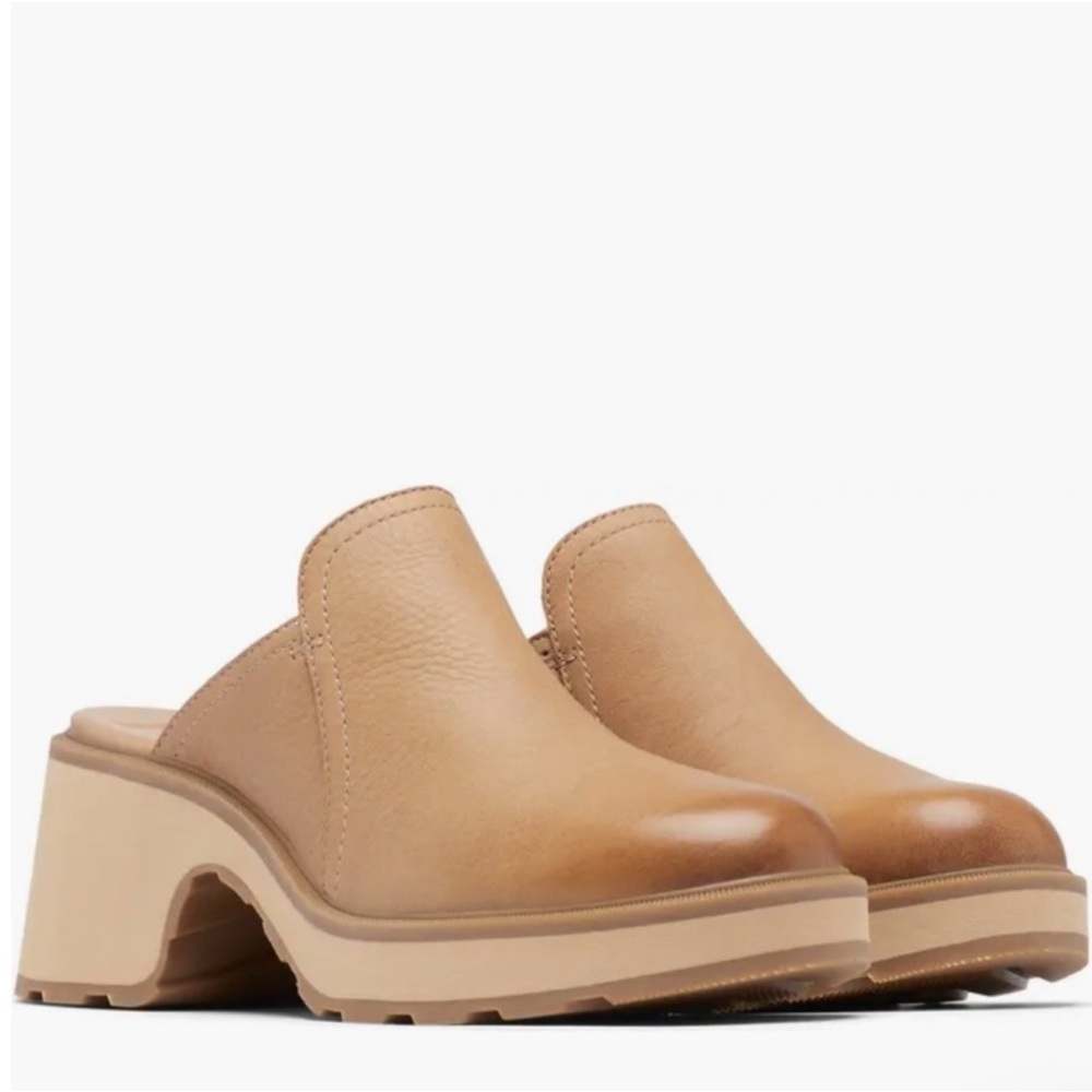 Sorel Tan Leather Block Heel Clogs